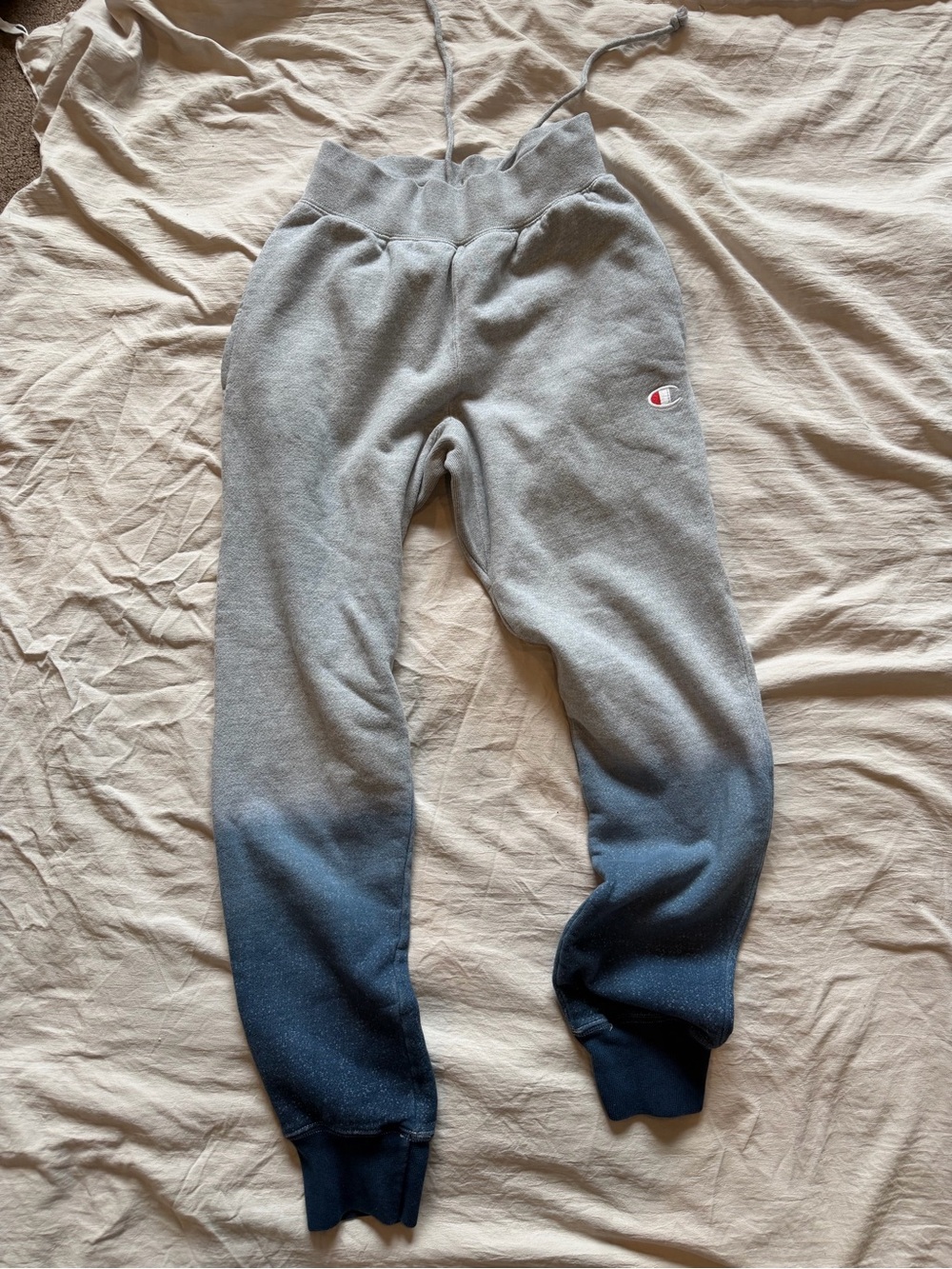 Champion Reverse Weave Small Logo Grey Sweatpants men’s small